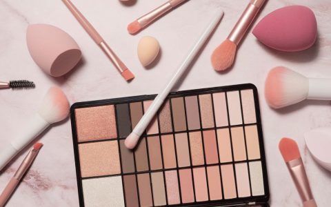 麦肯锡：到 2027 年美国在线美容销售额将达到 450亿 美元