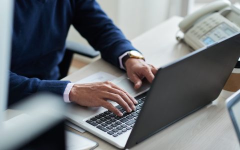 年底冲刺阶段，外贸人还可以从哪些渠道找客户？